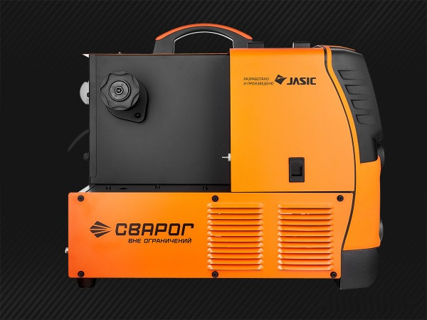 Сварочный инвертор Сварог PRO Smart MIG 200 (N214S) Сварочный инвертор Сварог PRO Smart MIG 200 (N214S)