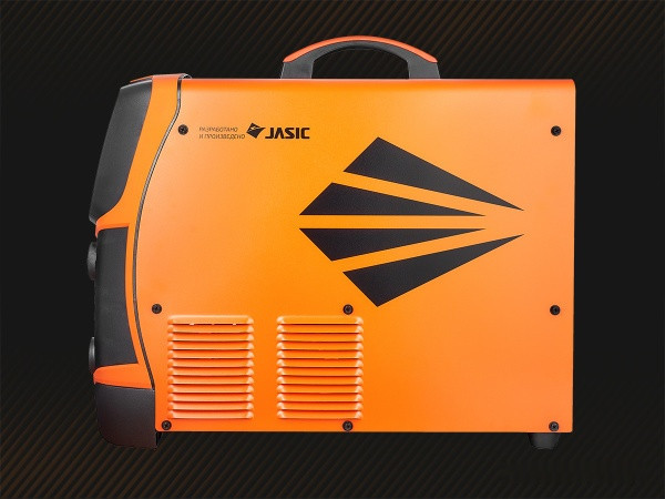 Сварочный инвертор Сварог PRO Smart MIG 200 (N214S) Сварочный инвертор Сварог PRO Smart MIG 200 (N214S)