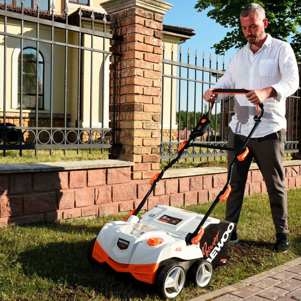 Скарификатор-аэратор Daewoo Power DSC 3840Li (без АКБ) Скарификатор-аэратор Daewoo Power DSC 3840Li (без АКБ)