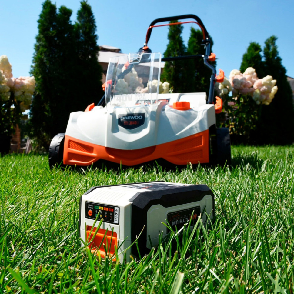 Скарификатор-аэратор Daewoo Power DSC 3840Li (без АКБ) Скарификатор-аэратор Daewoo Power DSC 3840Li (без АКБ)