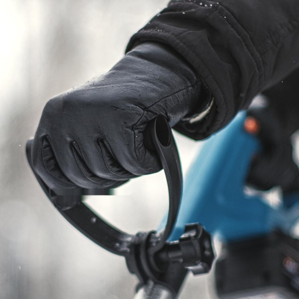 Снегоуборщик BORT BSF-31 (с 1-им АКБ) Снегоуборщик BORT BSF-31 (с 1-им АКБ)