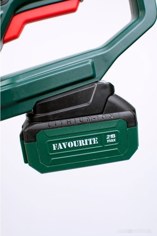 Снегоуборщик Favourite OBS 21/4SP Снегоуборщик Favourite OBS 21/4SP