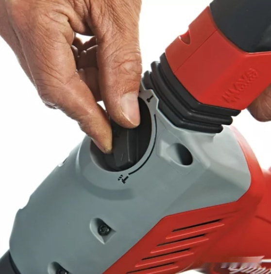 Перфоратор Milwaukee PLH 28 XE 4933446800 Перфоратор Milwaukee PLH 28 XE 4933446800