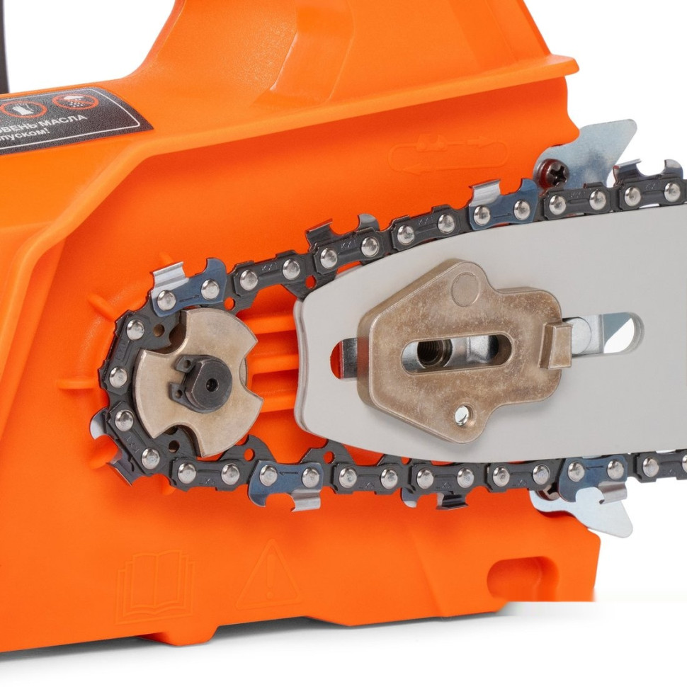 Аккумуляторная пила Daewoo Power DACS 3021Li (без АКБ) Аккумуляторная пила Daewoo Power DACS 3021Li (без АКБ)