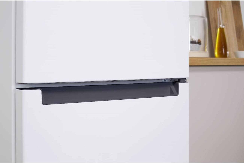 Холодильник Indesit DS 3200 W