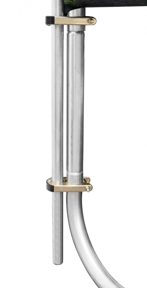 Батут Alpin 2.52 м с защитной сеткой и лестницей Батут Alpin 2.52 м с защитной сеткой и лестницей