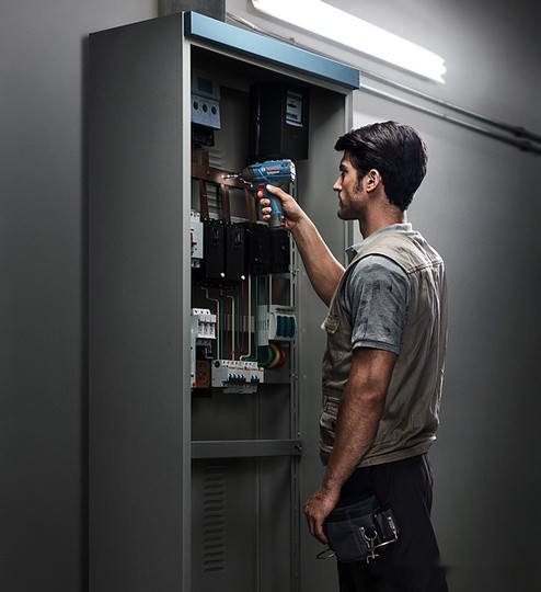 Винтоверт Bosch GDR 120-LI Professional 06019F0000 (без АКБ)