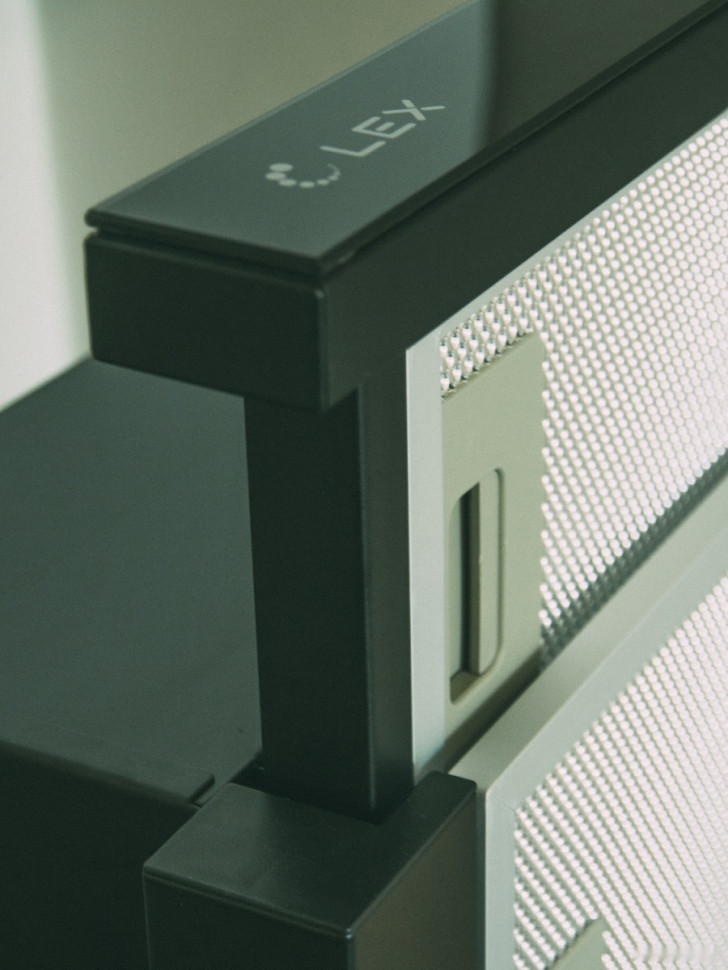 Вытяжка LEX Hubble G 500 (черное стекло)