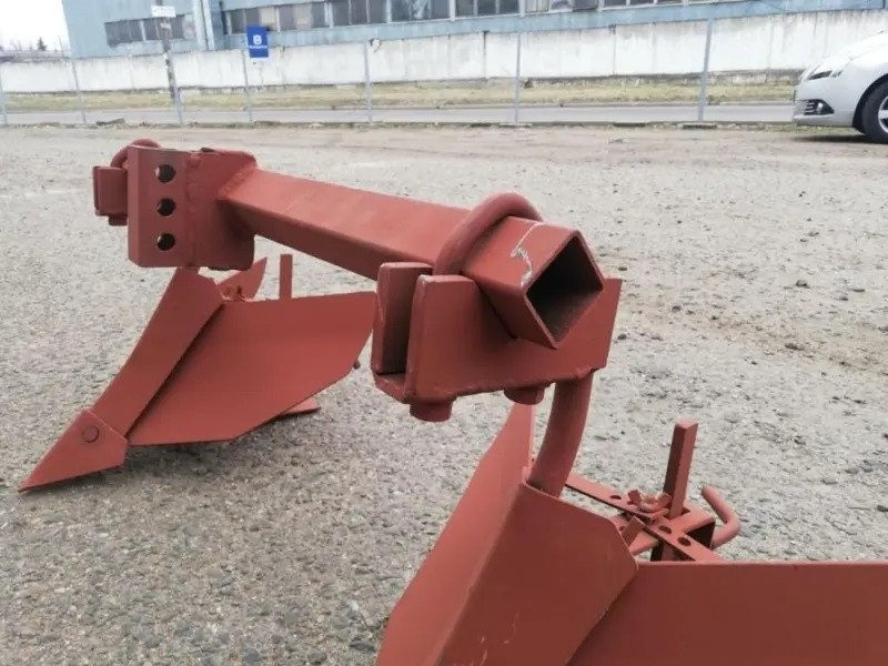 Окучник Сморгонский агрегатный завод ОМ-25.03 Окучник Сморгонский агрегатный завод ОМ-25.03