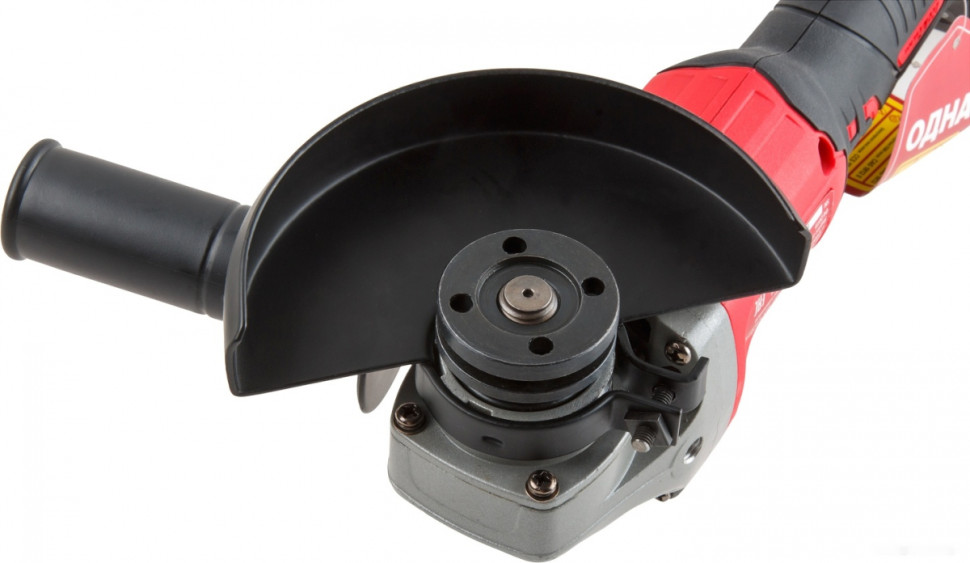 Угловая шлифмашина Wortex CAG 1812 E (без АКБ) Угловая шлифмашина Wortex CAG 1812 E (без АКБ)