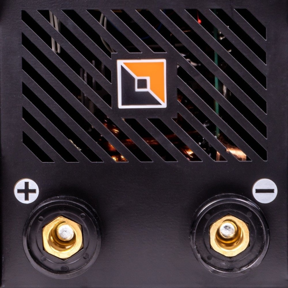 Сварочный инвертор FoxWeld UNO MMA 250 SYN Сварочный инвертор FoxWeld UNO MMA 250 SYN