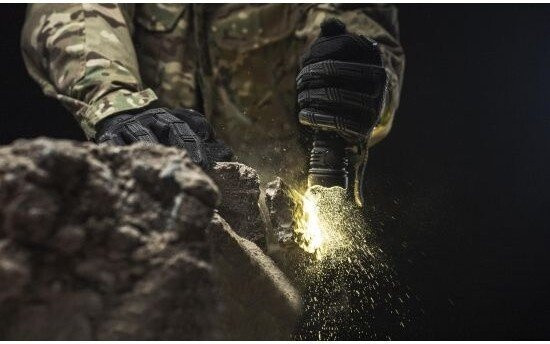 Фонарь Armytek Predator Pro Max (белый свет)