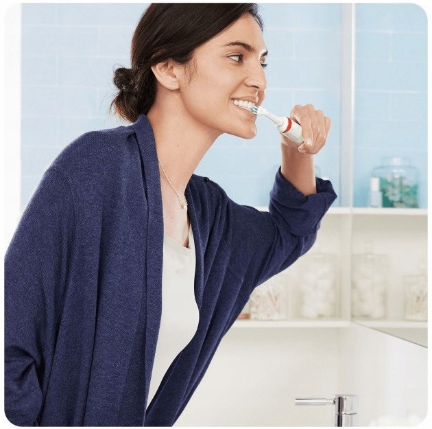 Электрическая зубная щетка Oral-B Smart 4100 Sensitive Электрическая зубная щетка Oral-B Smart 4100 Sensitive