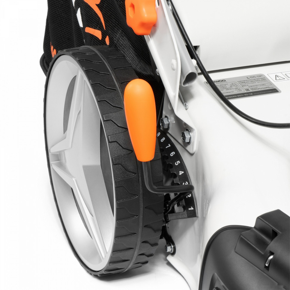 Газонокосилка Daewoo Power L 55SP Газонокосилка Daewoo Power L 55SP