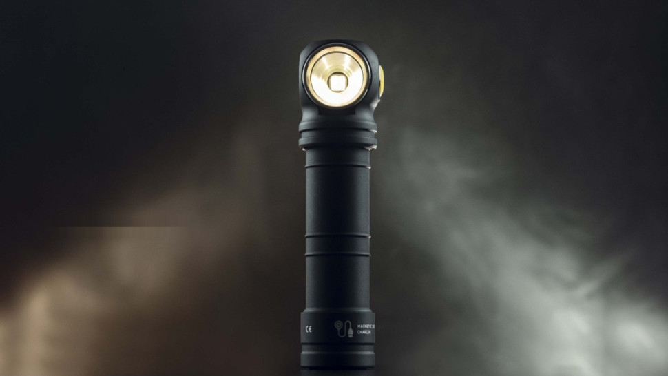 Фонарь Armytek Wizard C2 Pro MAX Magnet USB LR (теплый свет) Фонарь Armytek Wizard C2 Pro MAX Magnet USB LR (теплый свет)