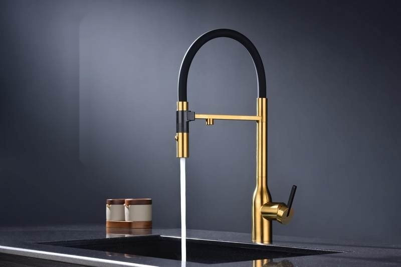 Смеситель Paulmark Magneto One Ma213188-BG (золото/брашированное золото) Смеситель Paulmark Magneto One Ma213188-BG (золото/брашированное золото)