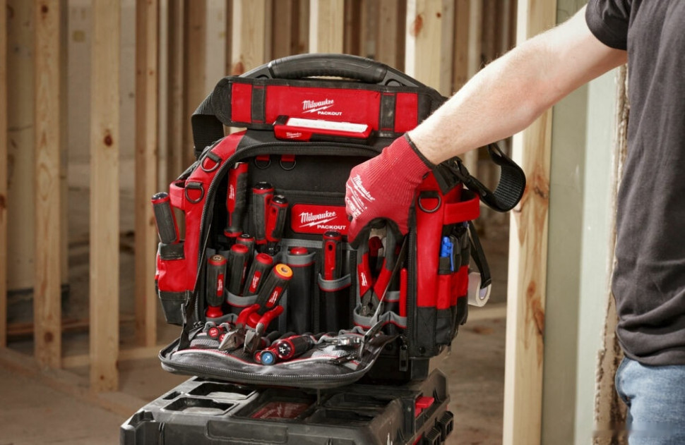 Ящик для инструментов Milwaukee Packout Closed Tote Tool Bag 4932493623