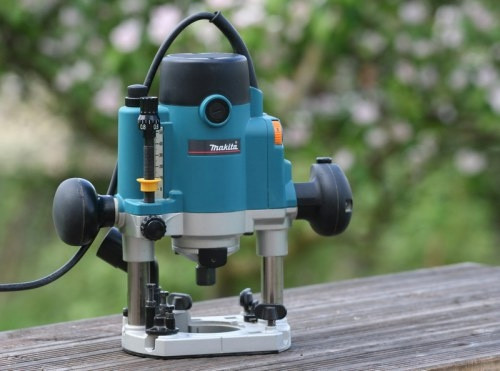 Фрезер Makita RP1110C Фрезер Makita RP1110C