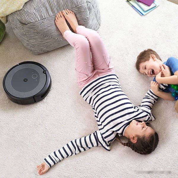 Робот-пылесос iRobot Roomba i3+ Робот-пылесос iRobot Roomba i3+