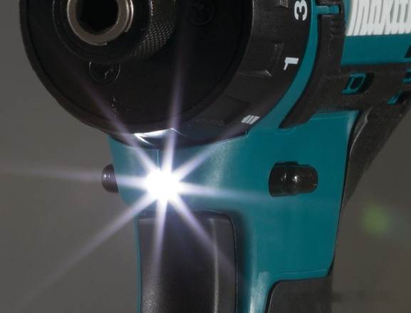 Дрель-шуруповерт Makita DF033DZ (без АКБ) Дрель-шуруповерт Makita DF033DZ (без АКБ)