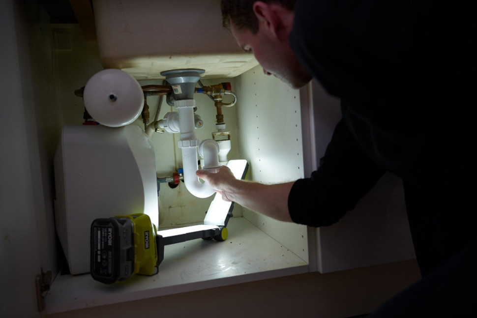 Фонарь Ryobi One+ [R18ALF-0]