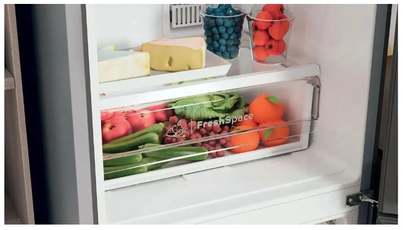 Холодильник с нижней морозильной камерой Indesit ITS 4200 XB