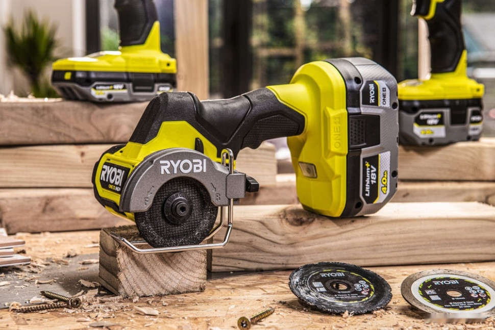 Дисковая (циркулярная) пила Ryobi RCT18C-0 5133004953 (без АКБ) Дисковая (циркулярная) пила Ryobi RCT18C-0 5133004953 (без АКБ)