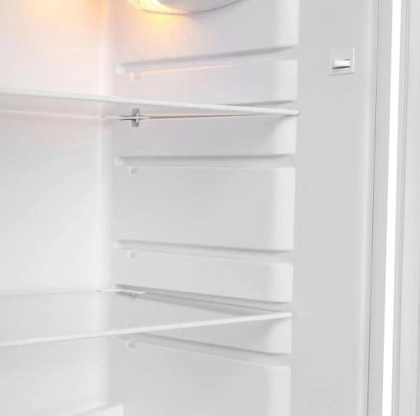 Холодильник с верхней морозильной камерой SunWind SCT273