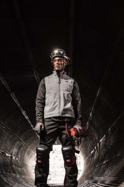 Фонарь Milwaukee L4BOLTHL-301