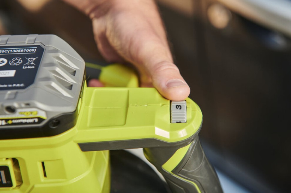 Шлифовальная машина Ryobi RBP18250-0 5133005541 (без АКБ) Шлифовальная машина Ryobi RBP18250-0 5133005541 (без АКБ)