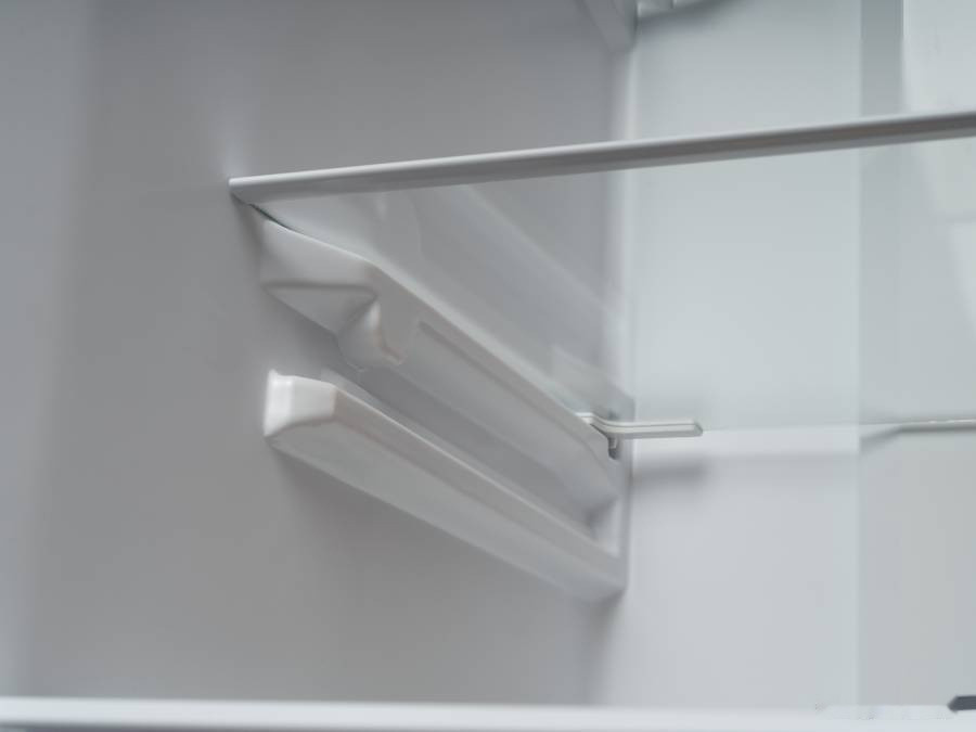 Холодильник Schaub Lorenz SLU C188D0 W Холодильник Schaub Lorenz SLU C188D0 W