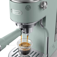 Рожковая кофеварка Delonghi Dedica EC890.GR