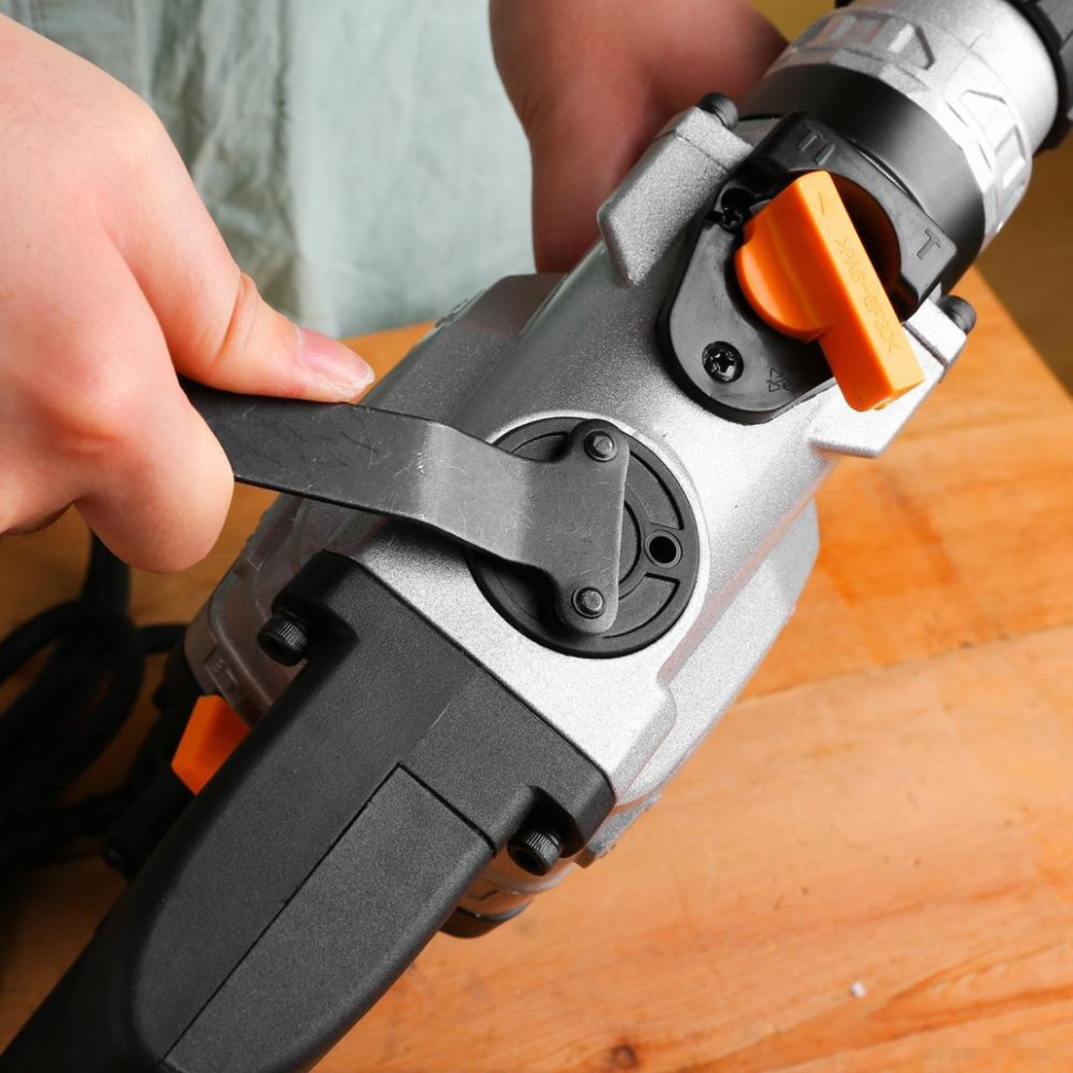 Перфоратор Deko DKH1000W SET Перфоратор Deko DKH1000W SET