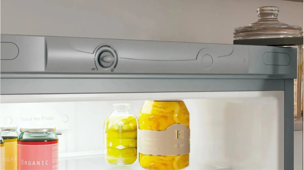 Холодильник с морозильником Indesit ITS 4180 NG