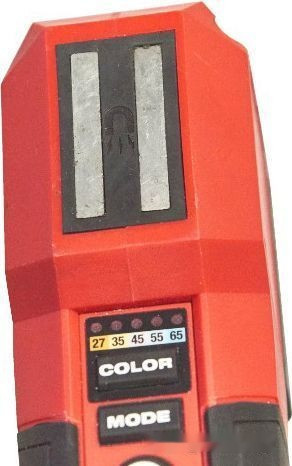 Фонарь Milwaukee M12 CML-401 (с 1-им АКБ) Фонарь Milwaukee M12 CML-401 (с 1-им АКБ)