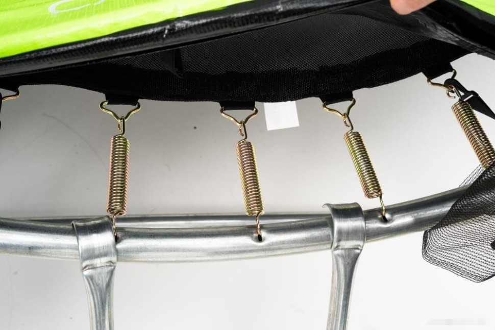 Батут Calviano Outside Master Green 252 см - 8ft (внешняя сетка, с лестницей) Батут Calviano Outside Master Green 252 см - 8ft (внешняя сетка, с лестницей)