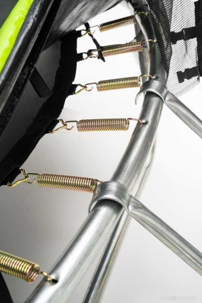 Батут Calviano Outside Master Green 252 см - 8ft (внешняя сетка, с лестницей) Батут Calviano Outside Master Green 252 см - 8ft (внешняя сетка, с лестницей)