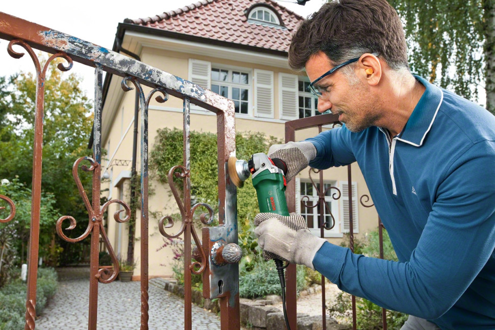 Угловая шлифмашина Bosch PWS 850-125