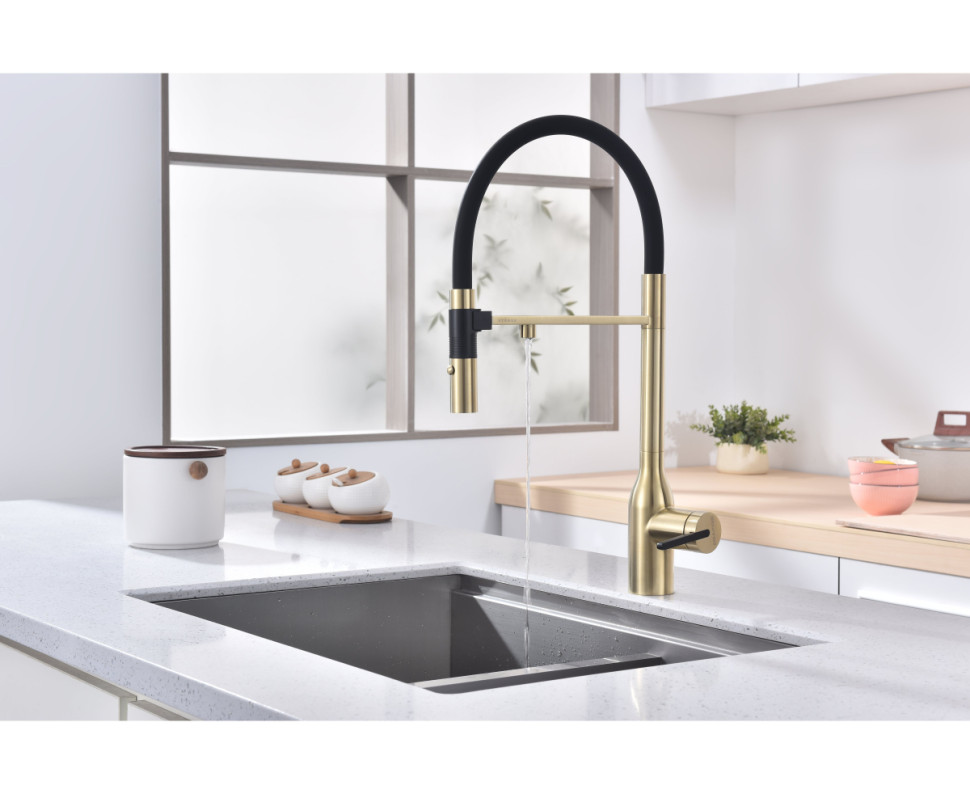 Смеситель Paulmark Magneto One Ma213188-SBG (золото/светлое брашированное золото)