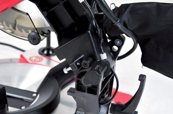 Торцовочная пила Elitech ПТ 1625 E2007.004.00 Торцовочная пила Elitech ПТ 1625 E2007.004.00