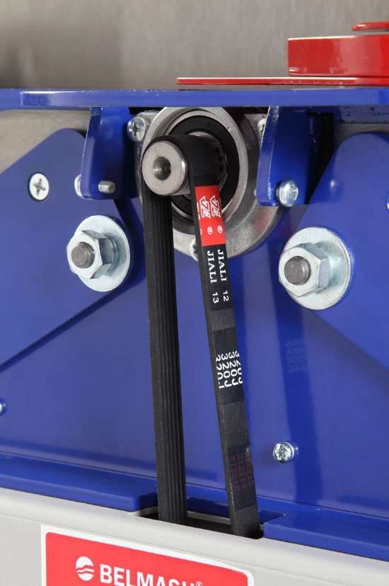 Деревообрабатывающий станок Белмаш BJM-1200/150S Деревообрабатывающий станок Белмаш BJM-1200/150S