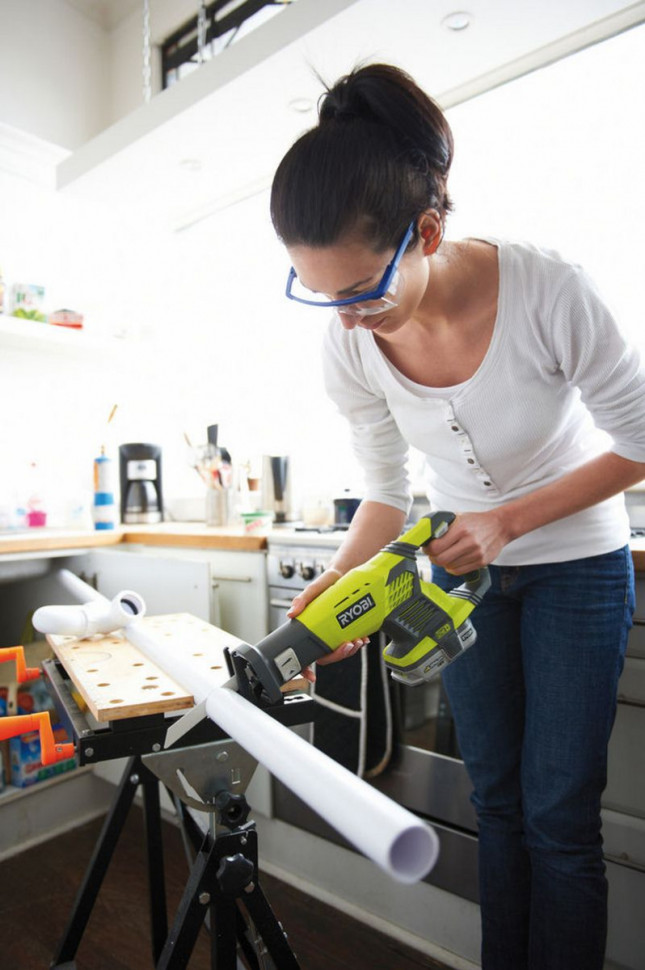 Сабельная пила Ryobi RRS1801M Сабельная пила Ryobi RRS1801M