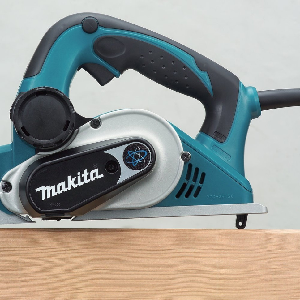 Электрорубанок Makita KP 0810 C