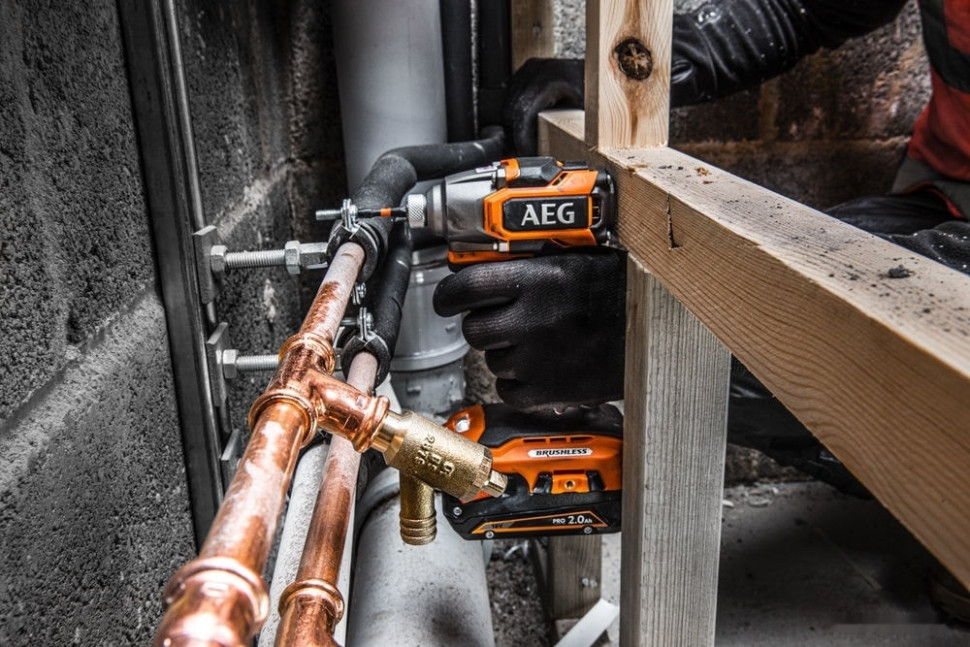 Винтоверт AEG Powertools BSS 18SBL-0 4935472278 (без АКБ)