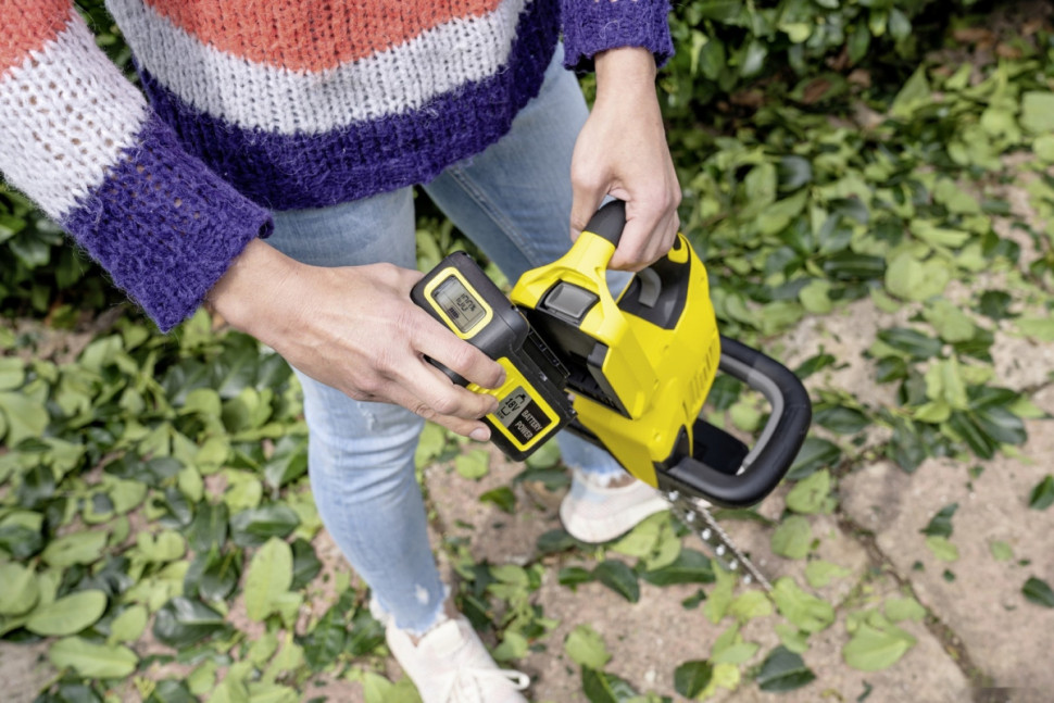 Кусторез Karcher HGE 18-45 (с 1-им АКБ) Кусторез Karcher HGE 18-45 (с 1-им АКБ)