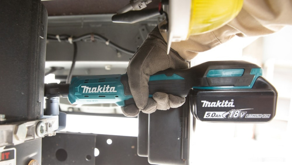 Гайковерт Makita DWR180Z (без АКБ)