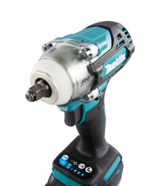 Аккумуляторный гайковерт Makita DTW302RTJ Аккумуляторный гайковерт Makita DTW302RTJ