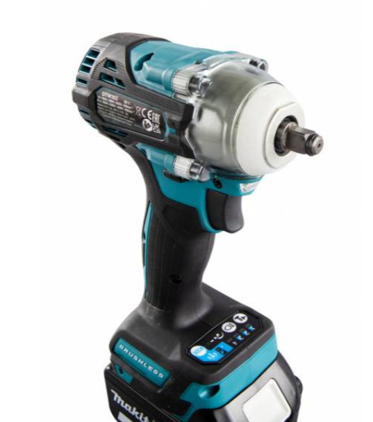Аккумуляторный гайковерт Makita DTW302RTJ Аккумуляторный гайковерт Makita DTW302RTJ