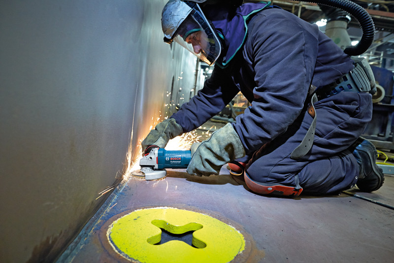 Угловая шлифмашина Bosch GWS 15-125 CIEP Professional