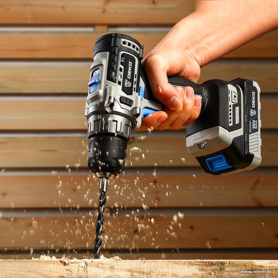 Дрель-шуруповерт Deko Sharker 063-4037 (с 1-им АКБ) Дрель-шуруповерт Deko Sharker 063-4037 (с 1-им АКБ)